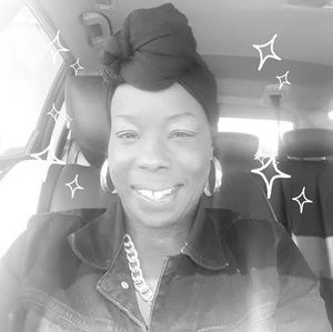 Meet your Posher, Yolanda